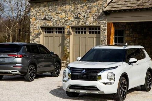 Triệu hồi 90 nghìn xe Mitsubishi Outlander ở Mỹ do lỗi camera lùi