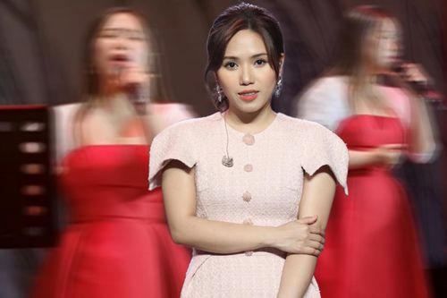 Thùy Chi bị 'dìm vóc dáng' trên sân khấu, phản ứng của dân mạng khiến nhiều người bất ngờ