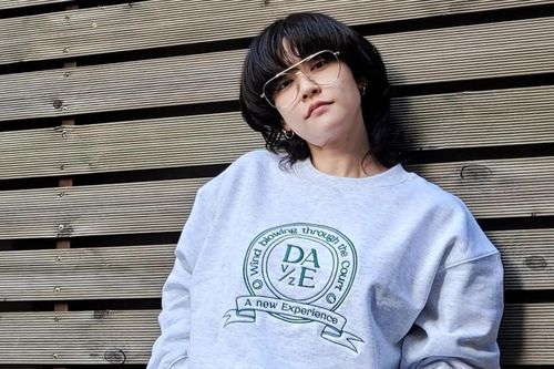 Cựu thành viên nhóm nhạc K-pop ví cuộc sống của idol Hàn như 'ngồi tù'