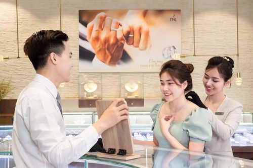 Bốn tháng đầu năm, PNJ lãi ròng 859 tỷ đồng