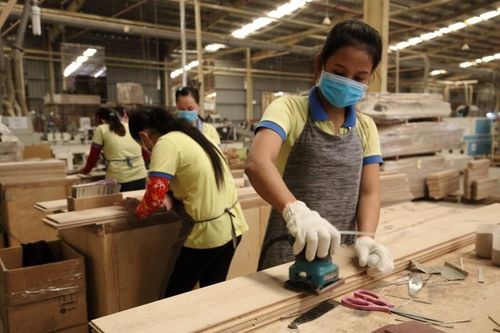 Thị trường trầm lắng: Doanh nghiệp xuất khẩu nỗ lực tìm hướng đi mới
