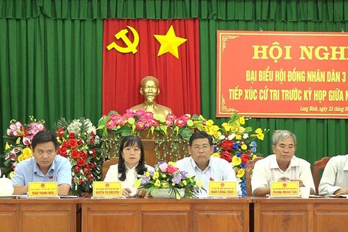 Đại biểu HĐND 3 cấp tiếp xúc cử tri xã Khánh An và thị trấn Long Bình