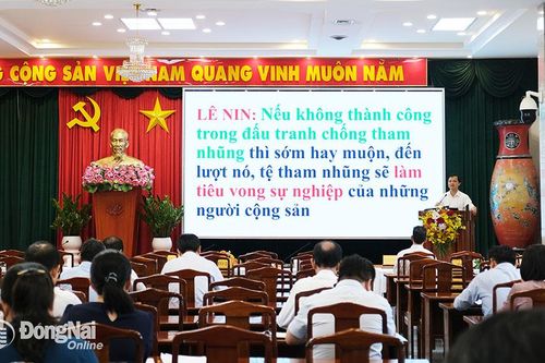 Bồi dưỡng, cập nhật kiến thức cho cán bộ được quy hoạch nhiệm kỳ mới