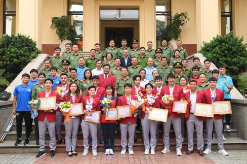 Biểu dương HLV, VĐV thể thao CAND đạt thành tích cao tại SEA Games 32