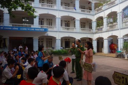 Tuyên truyền phổ biến, giáo dục về phòng, chống xâm hại trẻ em, bạo lực học đường