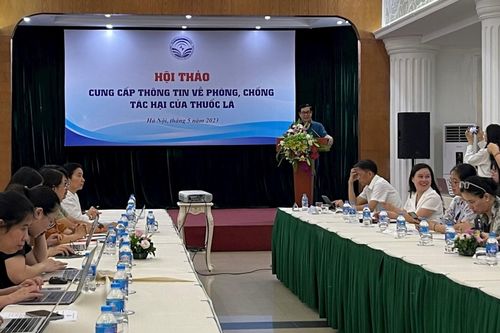 Tiền mua thuốc lá chiếm hơn 10% chi tiêu hộ thu nhập thấp