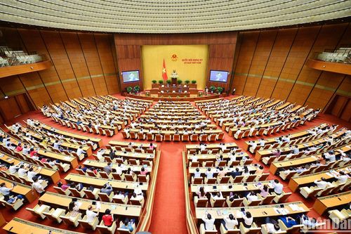 Quốc hội thảo luận về Dự án Luật Đấu thầu (sửa đổi) và Dự án Luật Phòng thủ dân sự