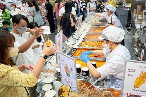 Kích cầu tiêu dùng, vực dậy sản xuất