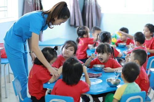 Cần chính quyền địa phương mạnh tay quản lý nhóm lớp tư thục