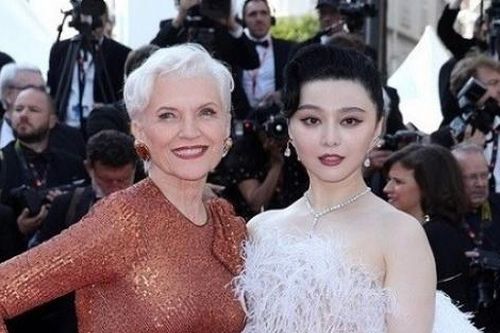 Cannes 2023: Scarlett Johansson gây ấn tượng, Phạm Băng Băng thân mật mẹ tỷ phú Elon Musk