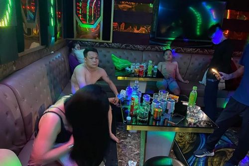 Hà Tĩnh: Khởi tố nhóm thanh niên mở 'tiệc' ma túy tại quán Karaoke
