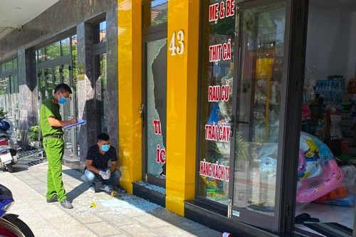 Truy xét 3 thanh niên đập cửa kính siêu thị để trộm tiền và hàng tại Đà Nẵng