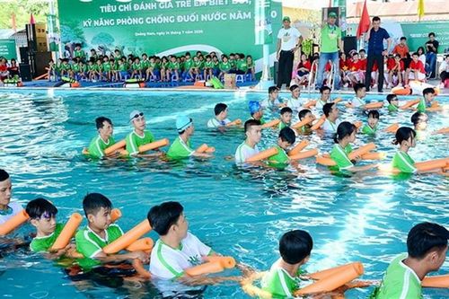 Kỹ năng chống đuối nước cho trẻ em và cứu người bị đuối nước