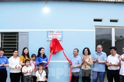 Khánh thành, bàn giao nhà Khăn quàng đỏ cho trò nghèo xứ Lạng