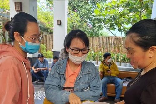Vụ viện dưỡng lão bỏ rơi nhiều cụ già: Nhân viên kéo tới đòi hàng trăm triệu tiền lương