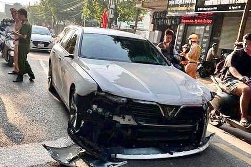 Bắt giam tài xế say rượu lái ôtô gây tai nạn liên hoàn