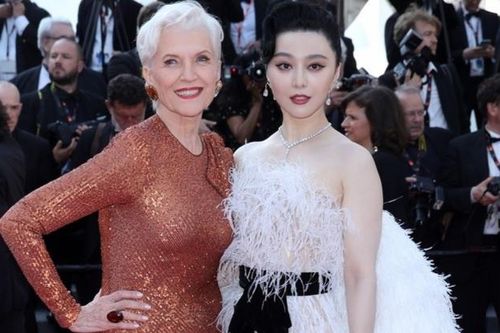 Phạm Băng Băng sang chảnh bên mẹ tỷ phú Elon Musk ở thảm đỏ Cannes