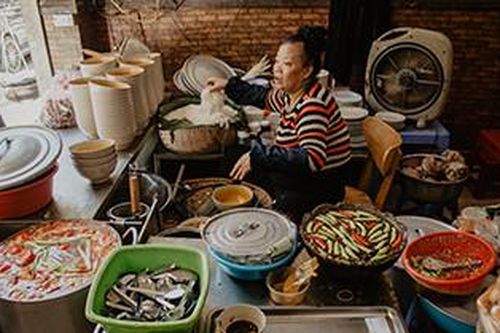 Khách Tây kể những điều thú vị chỉ có thể cảm nhận khi tới Việt Nam