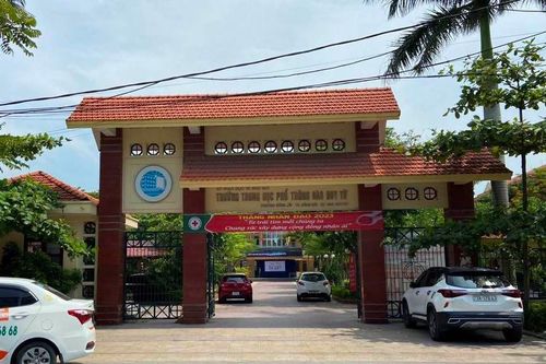 Phụ huynh 'tố' quỹ lớp thâm hụt 30 triệu đồng, nhà trường lên tiếng