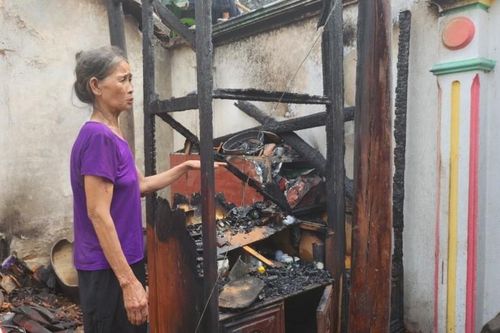Xác minh hiện tượng lửa nhiều lần bốc cháy trong nhà không rõ nguyên nhân ở Thanh Hóa