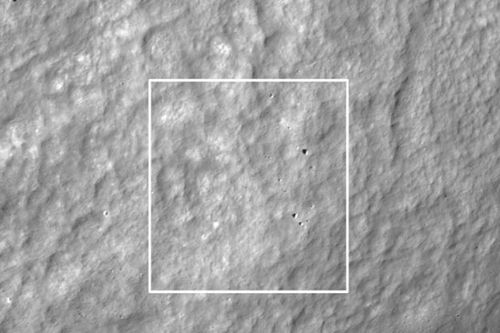 NASA công bố các bức ảnh có thể là mảnh vỡ của tàu đổ bộ Mặt Trăng Hakuto-R