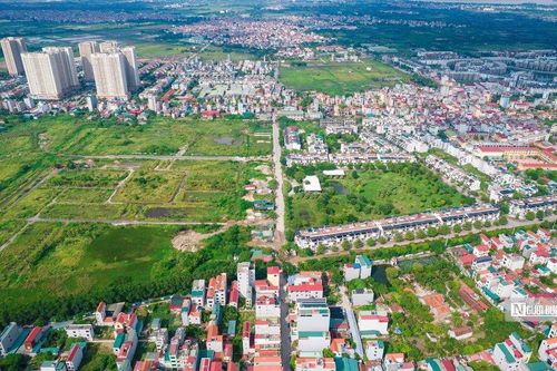Đề xuất không giảm thuế VAT 2% với chứng khoán, bất động sản