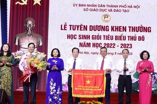 Hà Nội dẫn đầu học sinh giỏi quốc gia, quốc tế