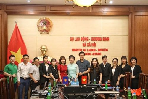 Vinapharma Group được vinh danh giải thưởng ASEAN về phúc lợi xã hội và phát triển