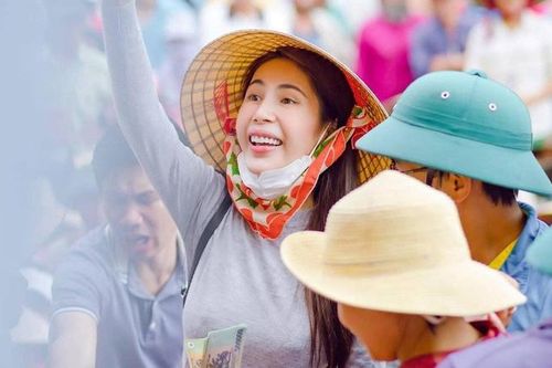 Thủy Tiên tiết lộ chuyện mất một món đồ trong chuyến từ thiện cách đây 3 năm