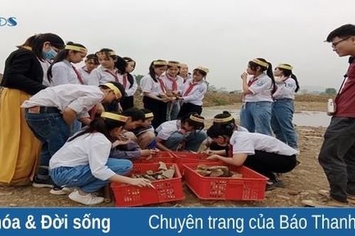 Di sản văn hóa thế giới Thành nhà Hồ thu hút đông học sinh đến tham quan