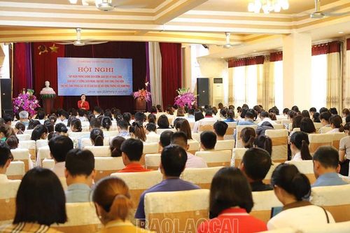 Hơn 200 giáo viên được tập huấn về phòng, chống dịch bệnh