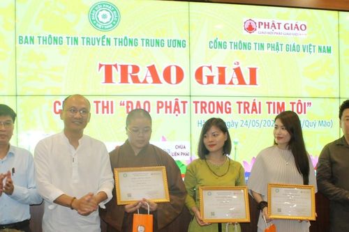 Trao giải cuộc thi 'Đạo Phật trong trái tim tôi'