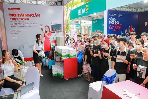 Agribank đồng hành cùng 'Nhà ngân hàng tương lai năm 2023'