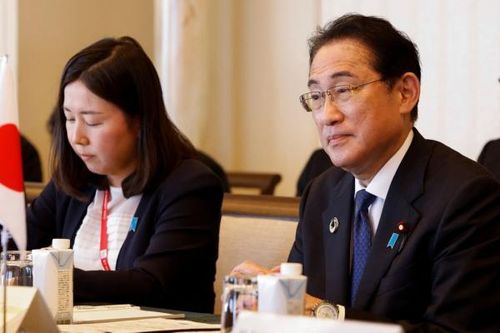 Thủ tướng Nhật Bản bất ngờ 'đáp trả' nghi vấn gia nhập NATO
