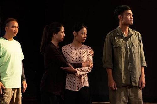 Làn gió mới trên sân khấu Việt