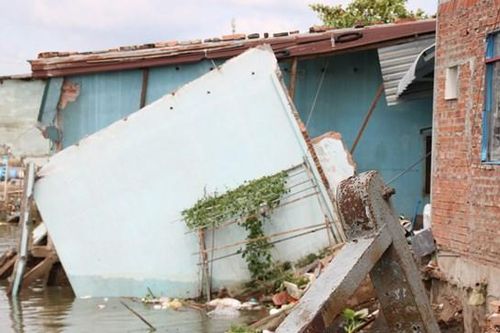 Đồng bằng sông Cửu Long: Sạt lở bủa vây