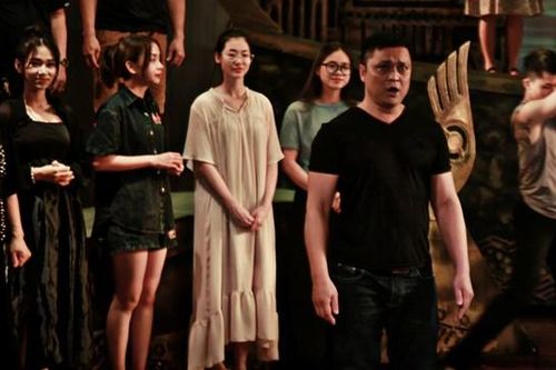 Công diễn vở nhạc kịch 'Huyền diệu biển'