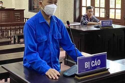 Mang dao bầu đi 'giải cứu' em trai, thanh niên Hải Dương lĩnh án 7 năm tù