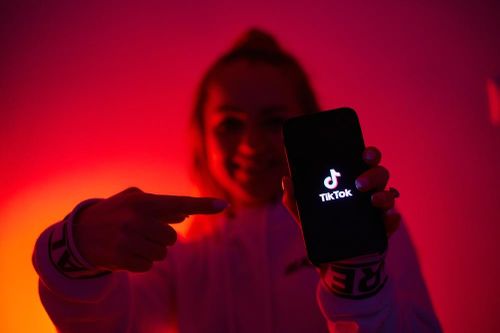 Lời cảnh báo về TikTok, Instagram gây chia rẽ