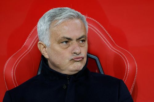 Mourinho sẵn sàng dẫn dắt PSG