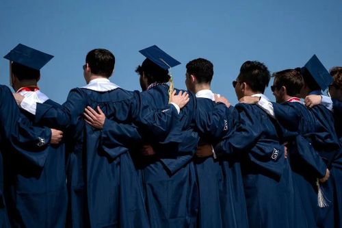 Triệu phú tự thân chỉ ra 5 lời khuyên cha mẹ đừng nói với con cái