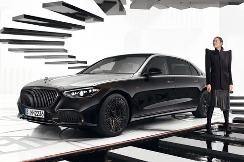 Mercedes-Benz ra mắt dòng sản phẩm Night Series cho Maybach