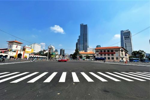 Mở rộng lối đi bộ ở nhiều giao lộ khu trung tâm TP.HCM