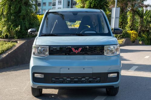 Gặp khó tại quê nhà, xe điện Wuling Hongguang giảm gần nửa giá