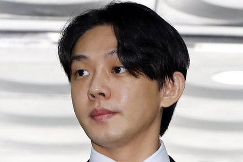 Dù bị còng tay, thừa nhận sử dụng ma túy nhưng cuối cùng Yoo Ah In không bị bắt giữ