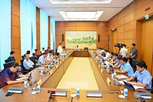 Kiến nghị các giải pháp quyết liệt, kịp thời tháo gỡ khó khăn cho doanh nghiệp