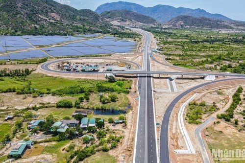 Suất đầu tư 1km đường cao tốc 4 làn trung bình gần 190 tỷ đồng