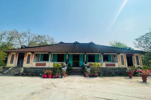Khám phá nhà cổ Trăm Cột độc nhất vô nhị ở Long An