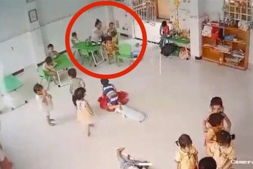 Cô giáo tát bé trai 31 cái trong bữa ăn: Xử lý thế nào?