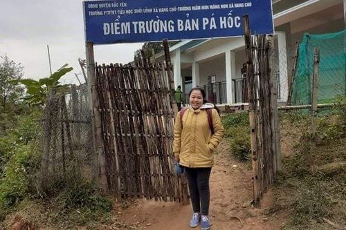 Cô giáo 9x mỗi tuần vượt núi băng rừng dạy học